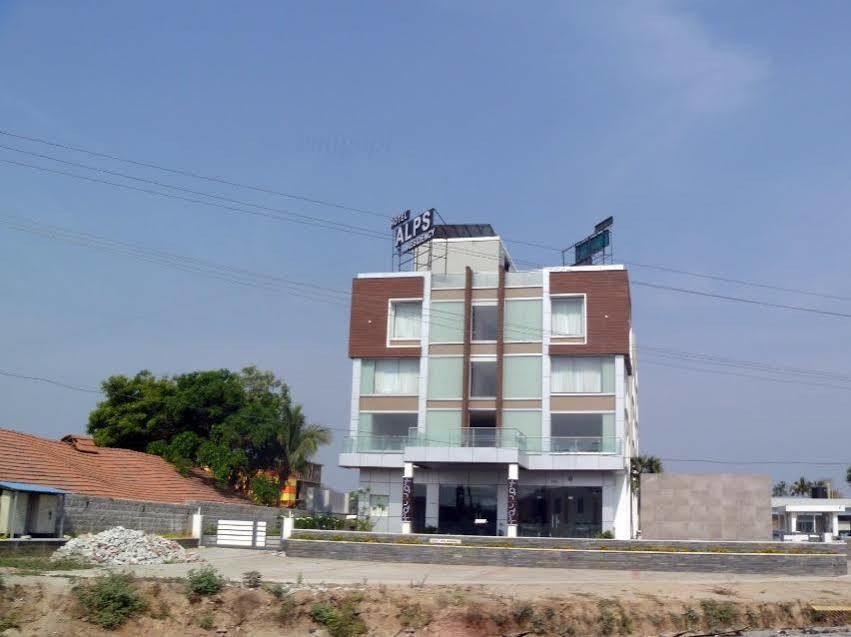 Hotel Alps residencia Krishnagiri Exterior foto